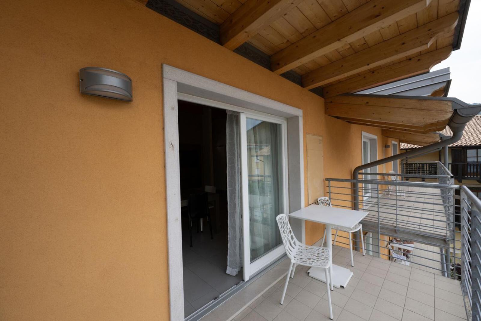 Residence Desiree Riva del Garda Eksteriør billede